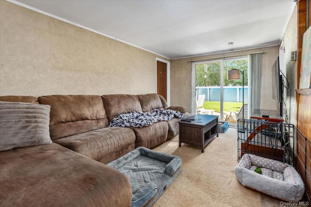 647 Seamans Neck Road, Seaford, NY 11783