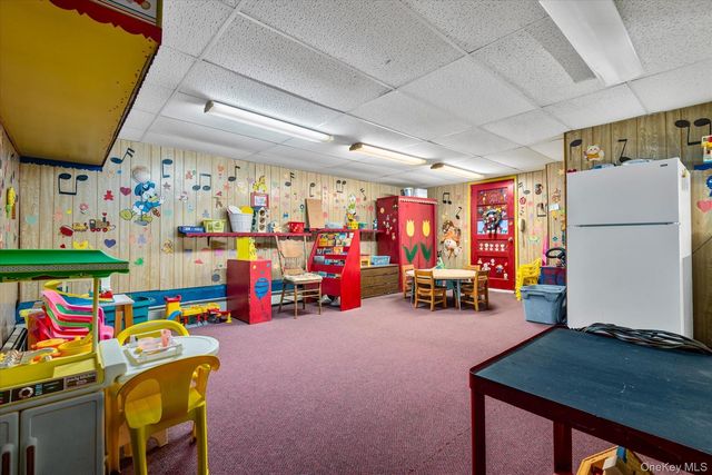 647 Seamans Neck Road, Seaford, NY 11783