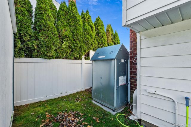 647 Seamans Neck Road, Seaford, NY 11783