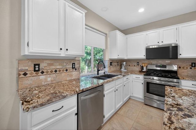 43165 Sereno Dr., Temecula, CA 92592