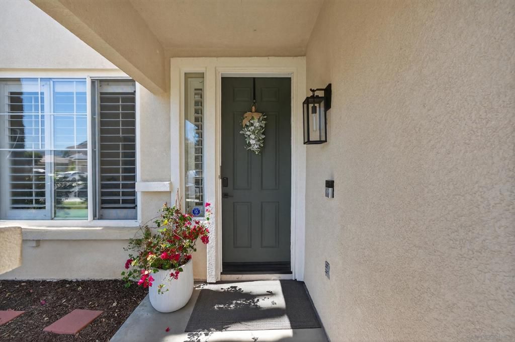 Image 3 of property listing at 43165 Sereno Dr., Temecula, CA 92592