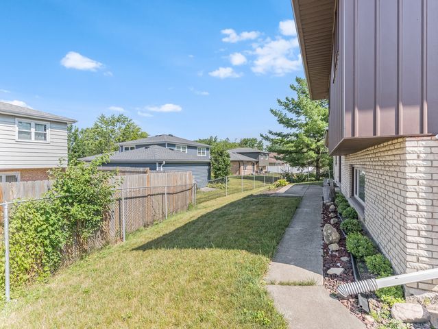 8564 Cherry Stone Place, Tinley Park, IL 60487