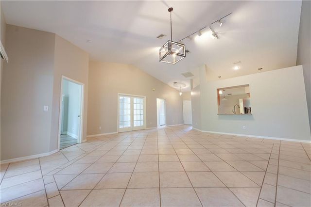 430 Saint Andrews BLVD # 6, Naples, FL 34113