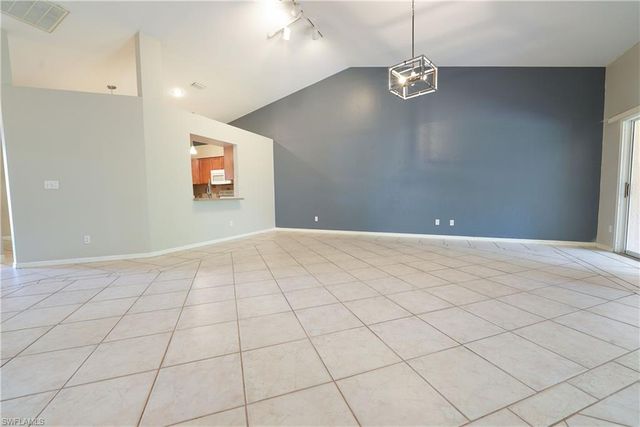 430 Saint Andrews BLVD # 6, Naples, FL 34113