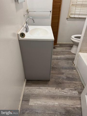 6729 ELMWOOD AVE, Philadelphia, PA 19142