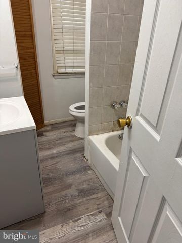 6729 ELMWOOD AVE, Philadelphia, PA 19142