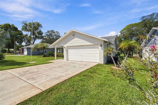 2429 BIRDIE LANE, Spring Hill, FL 34606