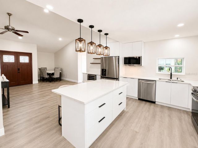 6350 OAK MEADOW BEND, Orlando, FL 32819