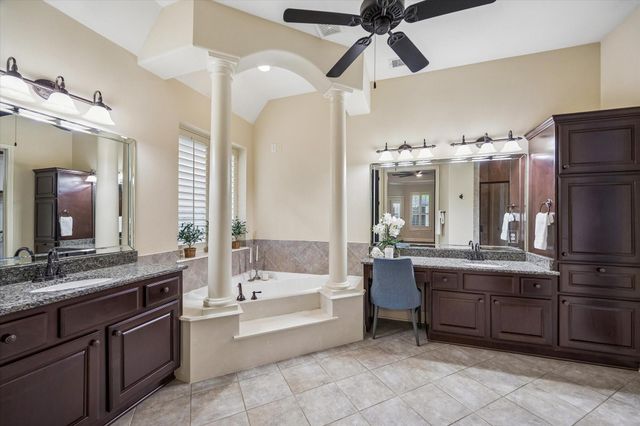 9222 Hernshead Lane, Missouri City, TX 77459