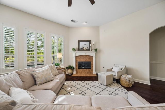 9222 Hernshead Lane, Missouri City, TX 77459