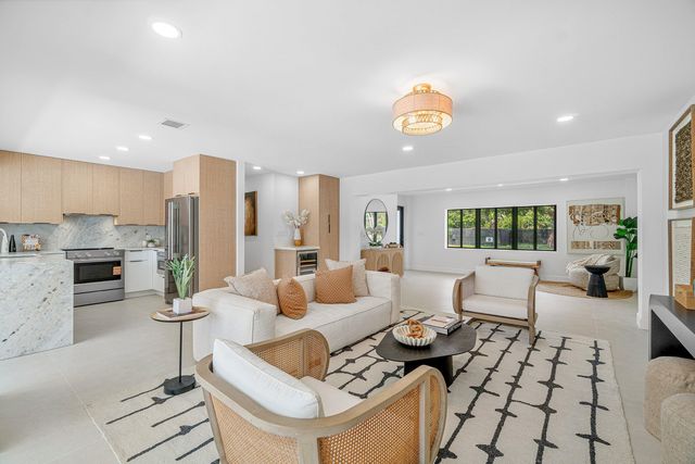 2708 NE 1ST Avenue, Wilton Manors, FL 33334