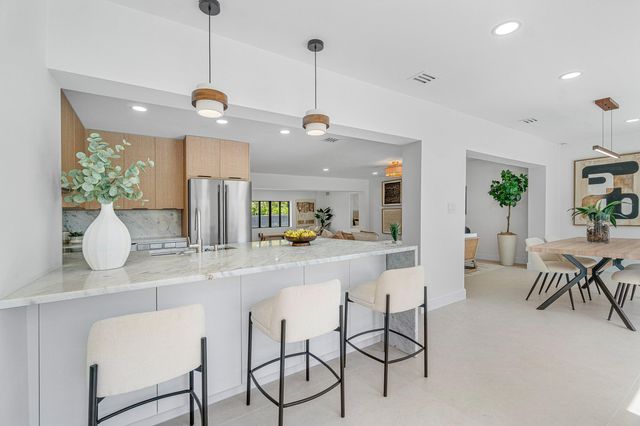 2708 NE 1ST Avenue, Wilton Manors, FL 33334