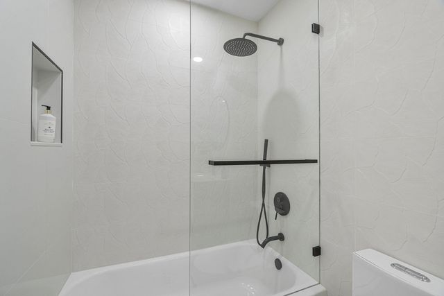 2708 NE 1ST Avenue, Wilton Manors, FL 33334