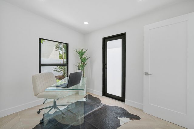 2708 NE 1ST Avenue, Wilton Manors, FL 33334