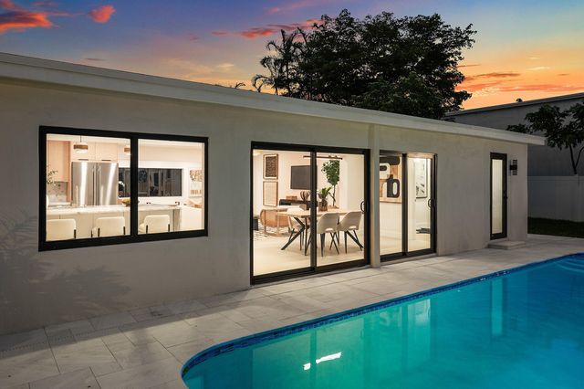 2708 NE 1ST Avenue, Wilton Manors, FL 33334