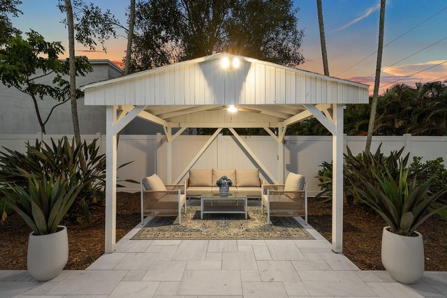 2708 NE 1ST Avenue, Wilton Manors, FL 33334