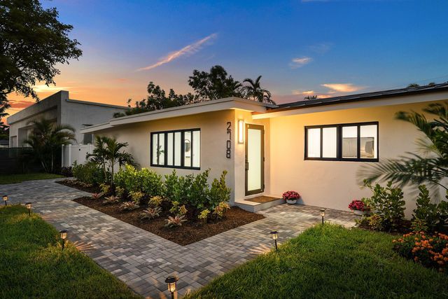 2708 NE 1ST Avenue, Wilton Manors, FL 33334