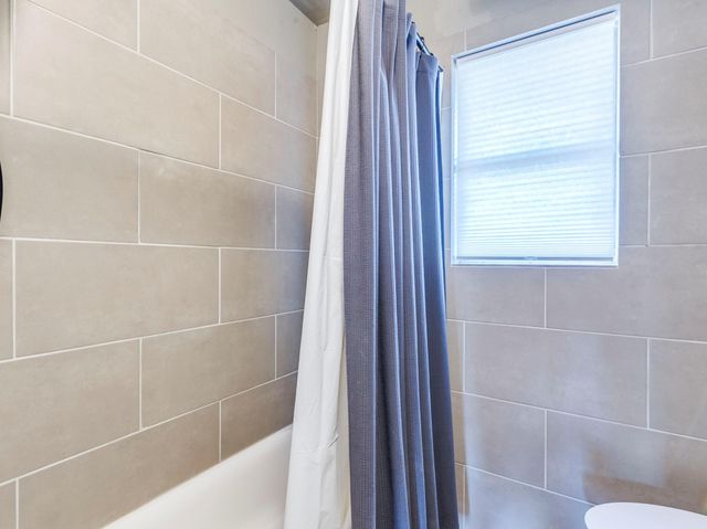 10606 Macmora RD, Austin, TX 78758