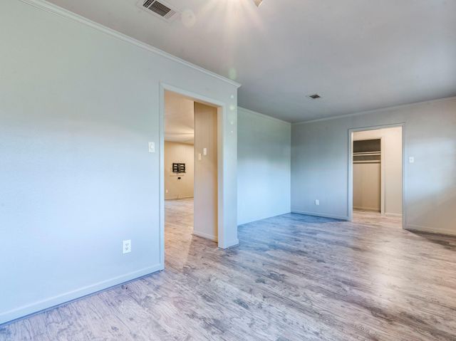 10606 Macmora RD, Austin, TX 78758