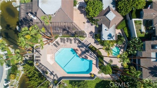 99 Ocean Vista, Newport Beach, CA 92660