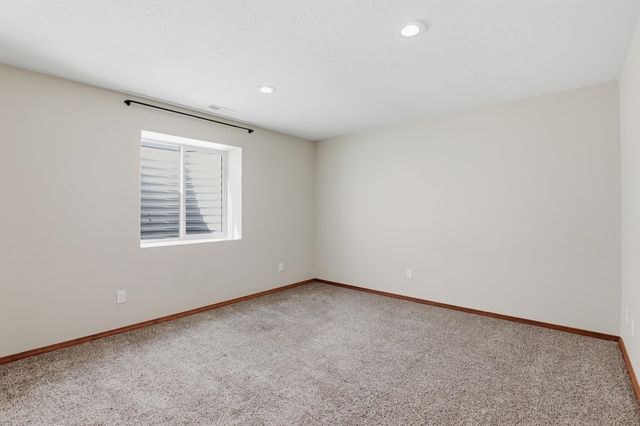 12907 N RAPTOR Ln, Spokane, WA 99208