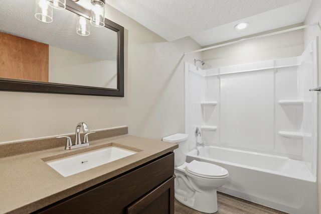 12907 N RAPTOR Ln, Spokane, WA 99208