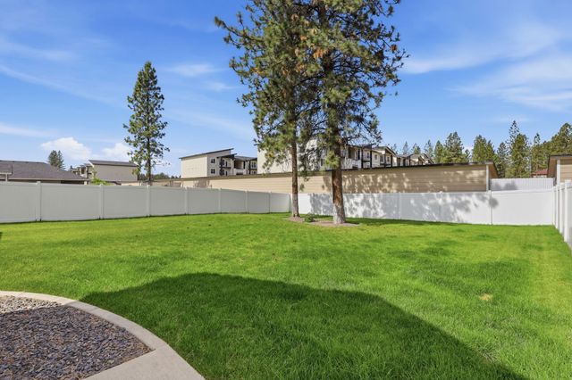 12907 N RAPTOR Ln, Spokane, WA 99208