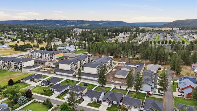 12907 N RAPTOR Ln, Spokane, WA 99208