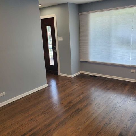9224 Sproat Avenue, Oak Lawn, IL 60453
