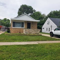 9224 Sproat Avenue, Oak Lawn, IL 60453