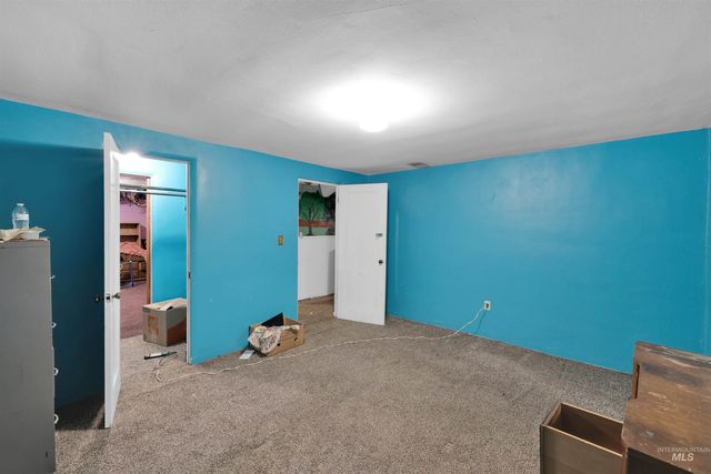 124 S Banner St, Nampa, ID 83686