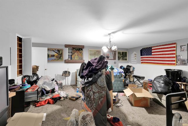 124 S Banner St, Nampa, ID 83686