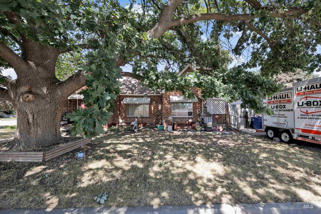 124 S Banner St, Nampa, ID 83686