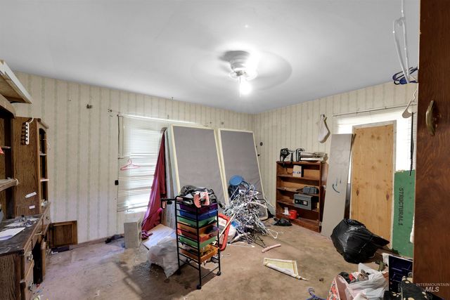 124 S Banner St, Nampa, ID 83686