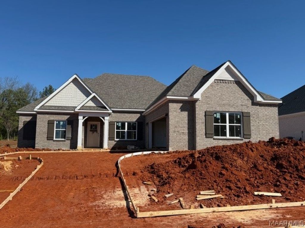 105 Clark Street, Prattville, AL 36066