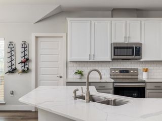 4001 Crockett Ave, Lago Vista, TX 78645