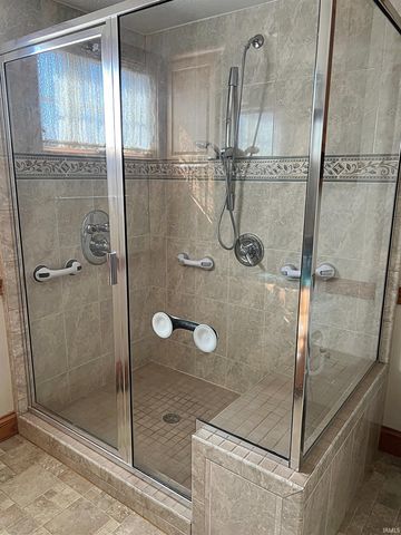 309 D St NE, Linton, IN 47441