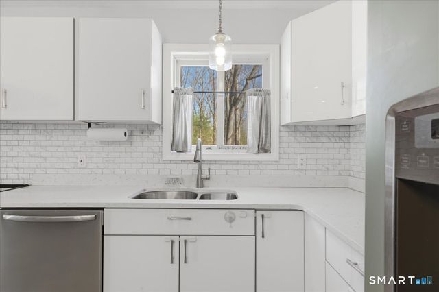 215 Cranberry Pond Road, Norwich, CT 06360