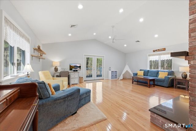 215 Cranberry Pond Road, Norwich, CT 06360