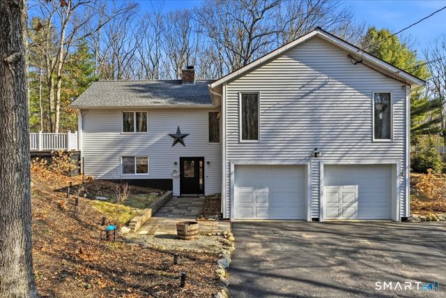 215 Cranberry Pond Road, Norwich, CT 06360