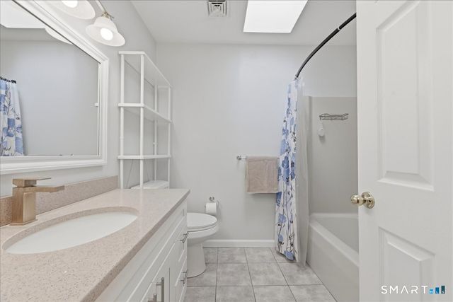 215 Cranberry Pond Road, Norwich, CT 06360