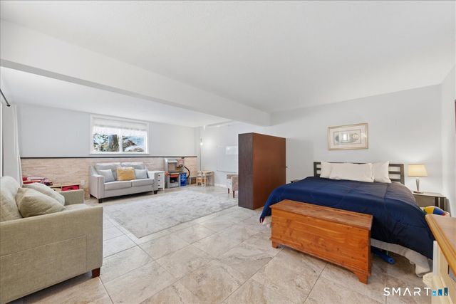 215 Cranberry Pond Road, Norwich, CT 06360