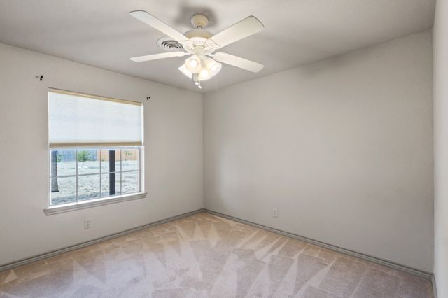 1004 N Cates Street, Decatur, TX 76234