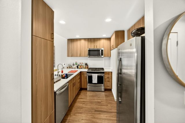 1084 E Main Street, Ashland, OR 97520