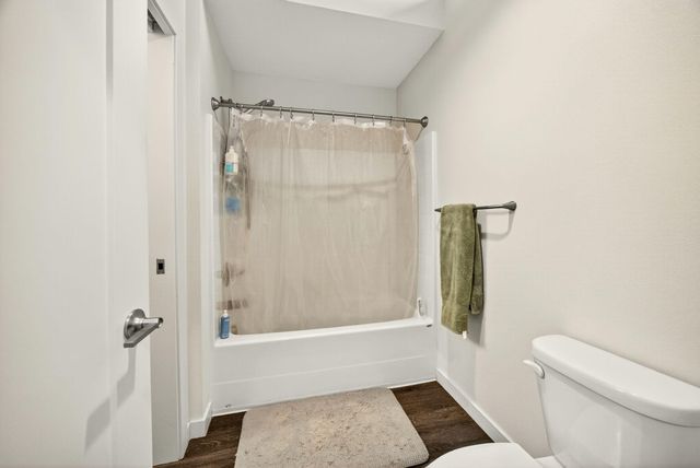 1084 E Main Street, Ashland, OR 97520