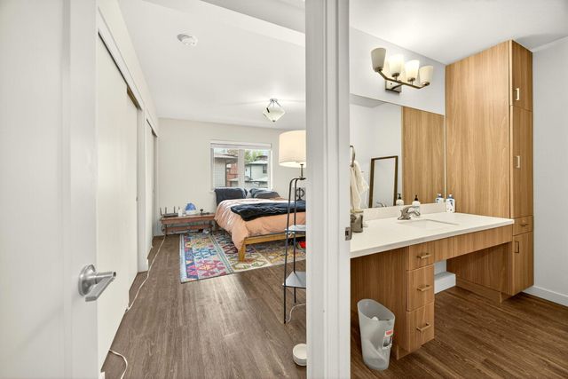 1084 E Main Street, Ashland, OR 97520