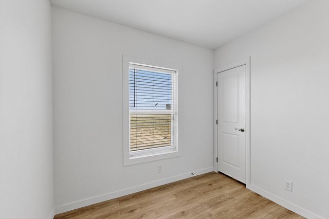 7 Sky Loop, Moriarty, NM 87035