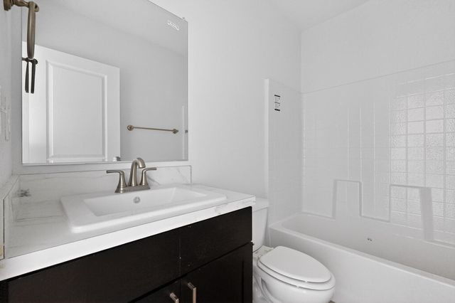 7 Sky Loop, Moriarty, NM 87035