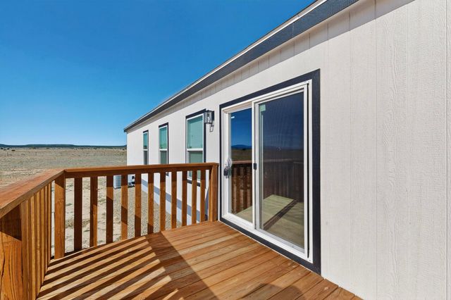 7 Sky Loop, Moriarty, NM 87035