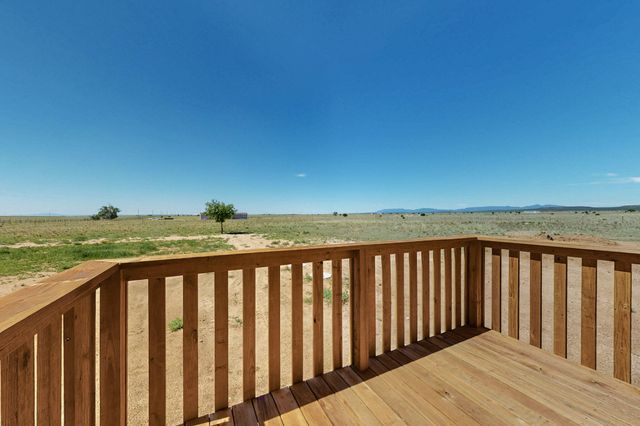 7 Sky Loop, Moriarty, NM 87035